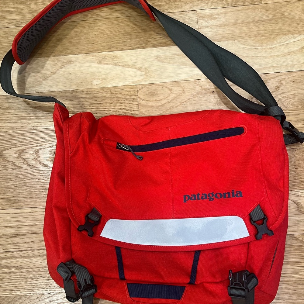 Patagonia Half Mass Messenger Bag